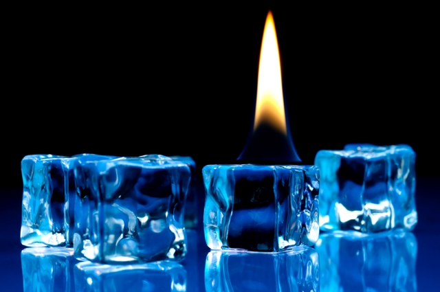 flame-ice-cubes-dreamstime m 7529210-640x425